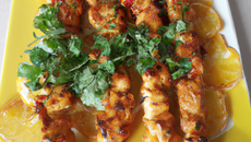 Brochettes de poulet aux épices du soleil