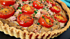 Tarte au thon et à la tomate: goûteuse, facile et pas chère
