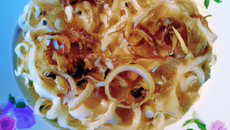 Nouilles aux oignons