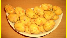 Mini-madeleines au saumon fumé et ciboulette