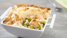 Gratin de coquillettes aux petits pois et saumon