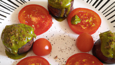 Tomates au pesto et chocolat
