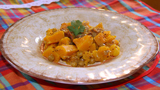Mijoté de butternut aux pois chiches et abricots secs