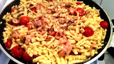 Pâtes au saumon et ses petites tomates cerises