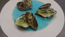 Huîtres chaudes aux poireaux