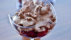 Mousse au chocolat siphonée