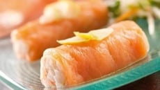 Rouleaux de Saumon Fumé au tartare de St Jacques