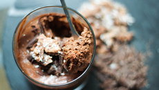 Mousse au chocolat croquante