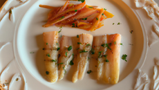 Rougets en mer gelée: un plat frais! 