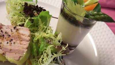 Quatre Quart Bressan version terrine, fines pousses Balsa  et royale de foie gras et compote de figue