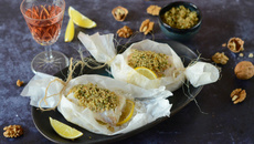 Papillotes de cabillaud en croûte de Noix du Périgord AOP