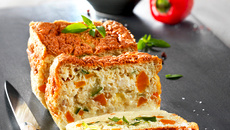 Merlan en terrine et sa sauce au poivron rouge