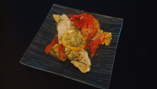 Filet de cabillaud sur lit de courgettes et d'oignons