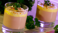 Verrine de jambon cru et duo de mousses