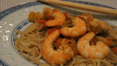 Crevettes sautées sauce soja pour le Nouvel An Chinois