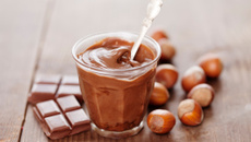 Pâte à tartiner maison aux noisettes et chocolat noir