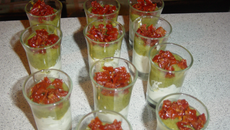 Verrines courgettes, tomates confites et fromage frais