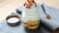 Bocal pommes, spéculos et crème fouettée