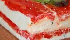 Terrine de poivron grillé, chèvre frais et basilic