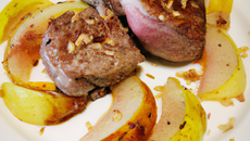 Tournedos aux poires tapées