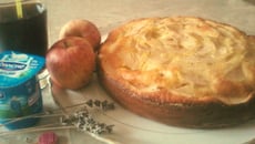 Gâteau au yaourt et aux pommes simple à réaliser