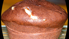 Muffins cacao, lait de coco et framboises