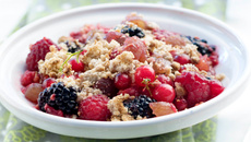 Crumble fruits rouges et châtaignes confites