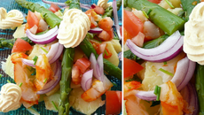Salade d'asperges au haddock et chantilly au curcuma