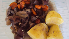 Rognons de bœuf au Pinot noir