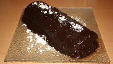 Bûche traditionnelle flambée au rhum