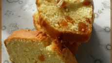 Cake à l'amande et aux abricots secs