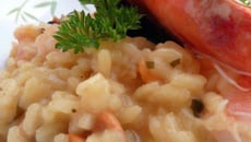 Risotto safrané aux moules et aux crevettes