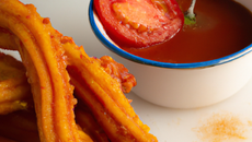 Churros de Morue, jus tomate-épicé