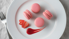 Macarons à la fraise économiques