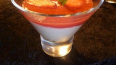 Mousse au chocolat blanc et son coulis de gariguettes à la menthe