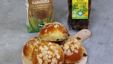 Briochettes aux raisins secs et amandes