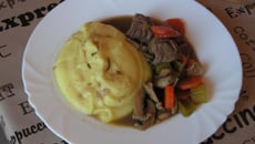 Bœuf à la bourguignonne classique