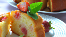Cake aux fraises Tagada facile