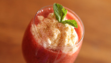 Soupe fraise-melon à la menthe