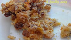 Crumble aux coings et aux noix