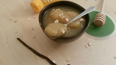 Compote de pommes à la vanille et au miel