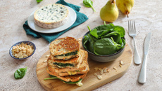 Grilled cheese à la Fourme d’Ambert AOP, poires et amandes