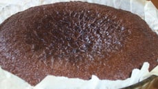 Gâteau au chocolat à base de cacao en poudre