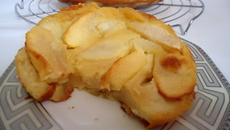 Clafoutis de poires et pommes au caramel