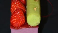 Entremet à la fraise Gariguette et crème vanille citron vert