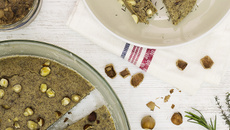 Fougasse aux noisettes, fleur de sel et romarin