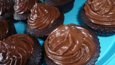 Cupcake  LE basique chocolat et  glaçage chocolat