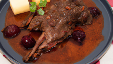 Gibelotte de lapin au vin rouge