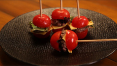 Mini-burgers de tomates cerise