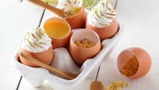 Tarte au citron en coquille d'œuf